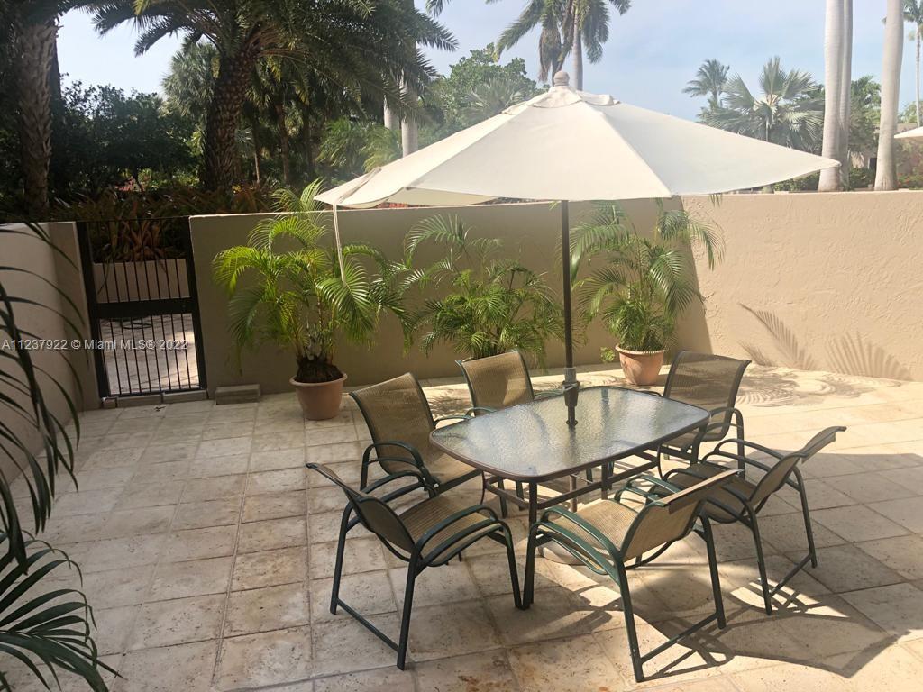 151 Crandon Blvd # 127