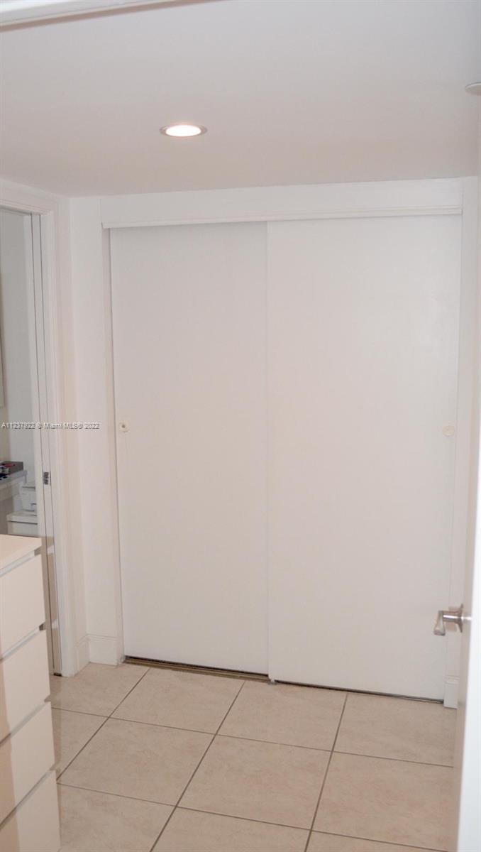 151 Crandon Blvd # 127