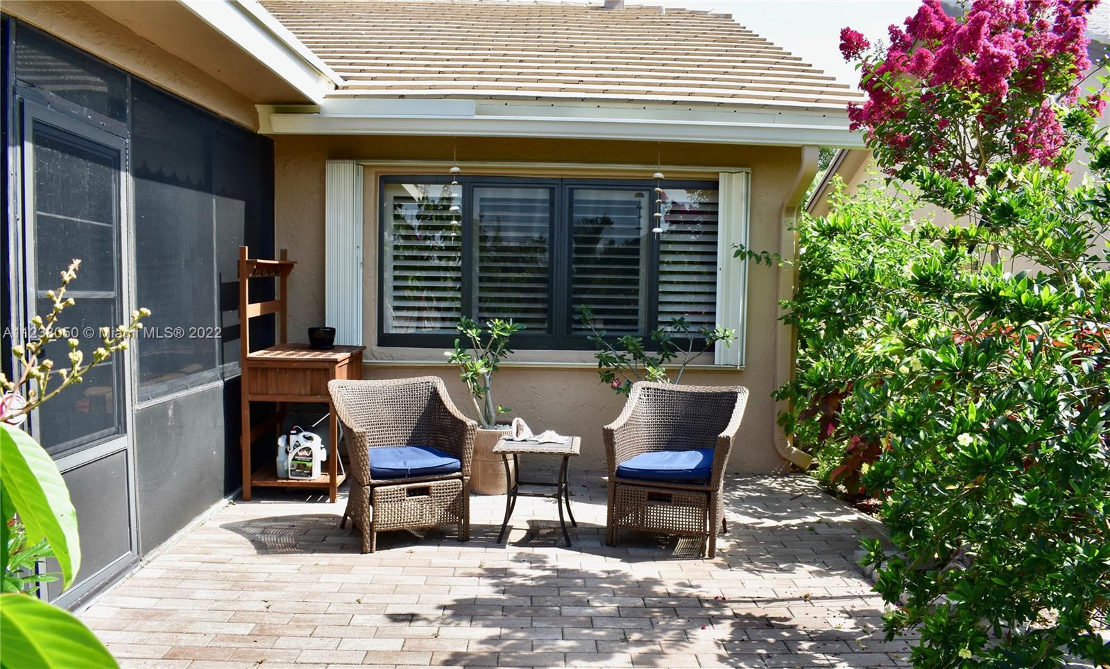 6120 Petaluma Dr