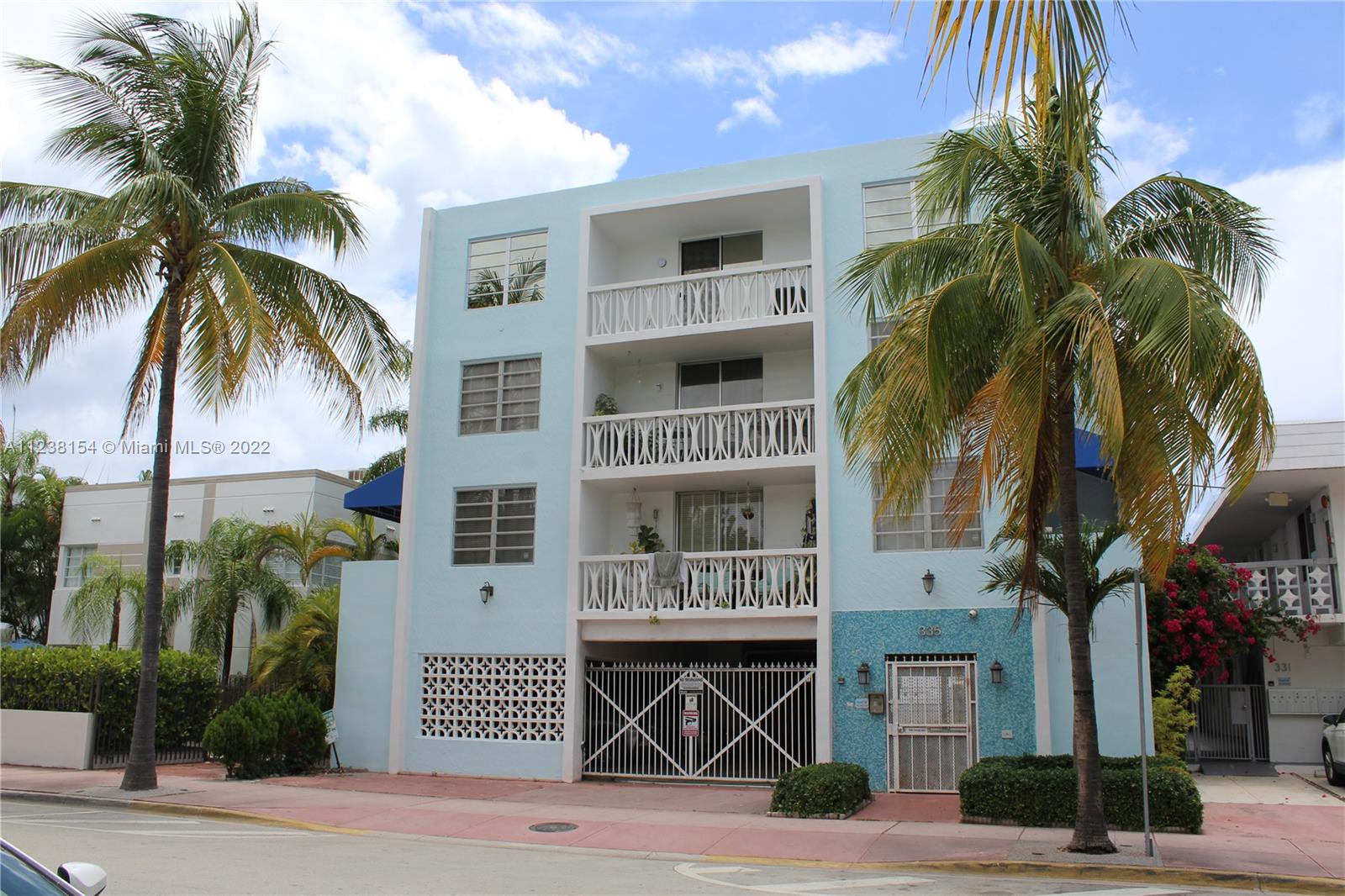 335 Collins Ave # 403
