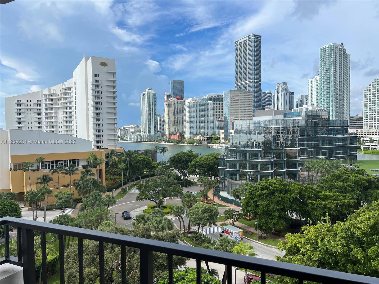 520 Brickell Key Dr # A917