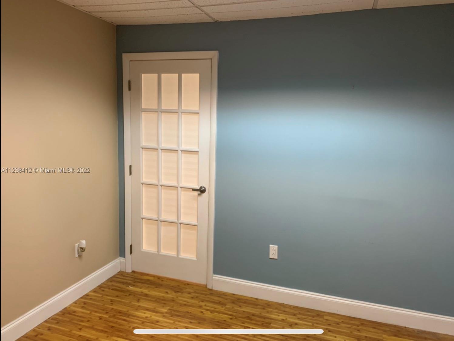 2100 Ponce De Leon Blvd # 1050