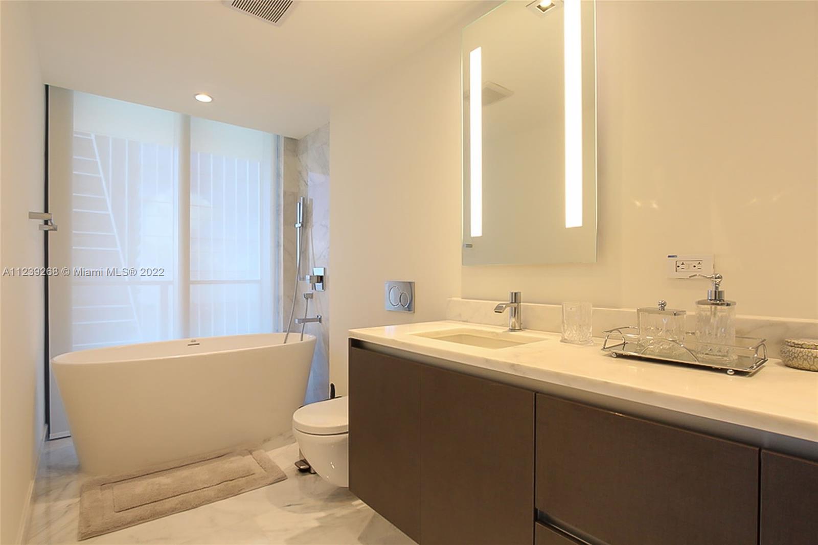 1451 Brickell Ave # 1705