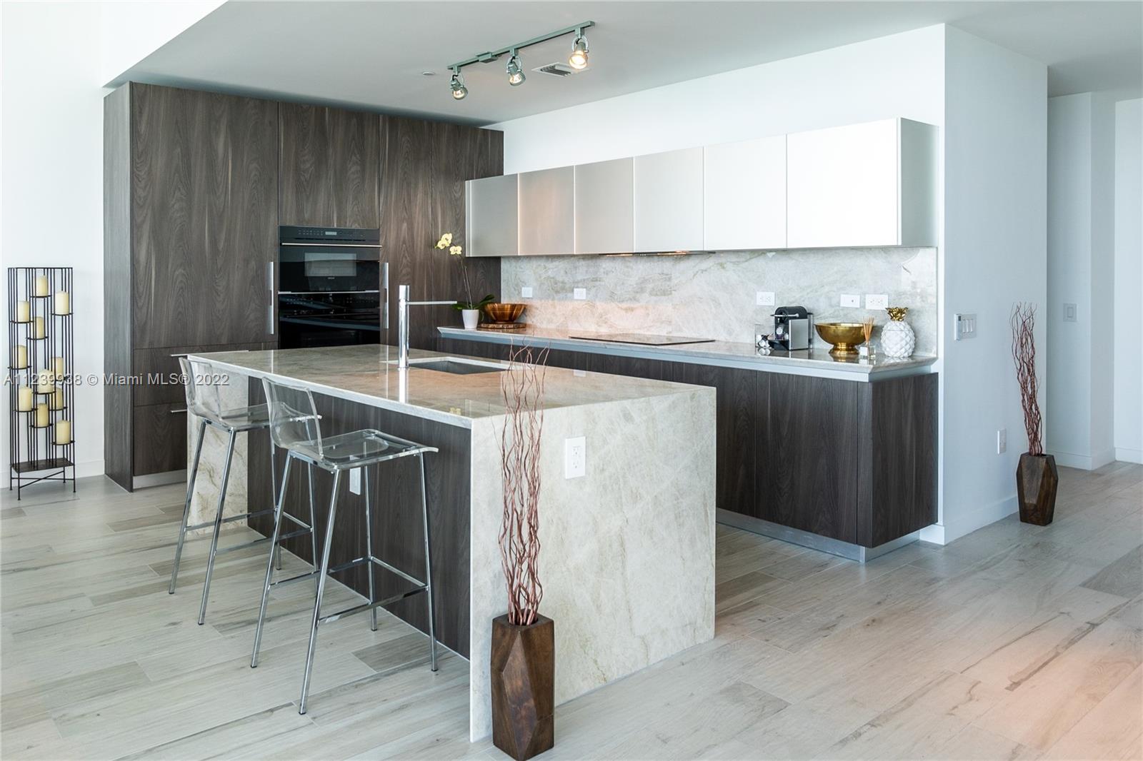 3131 NE 7th Ave Unit: PH4903