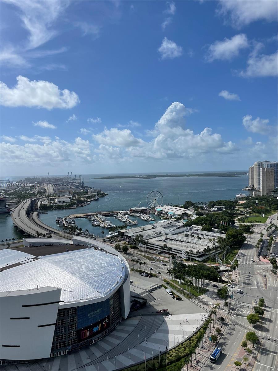 888 BISCAYNE BLVD # 3704