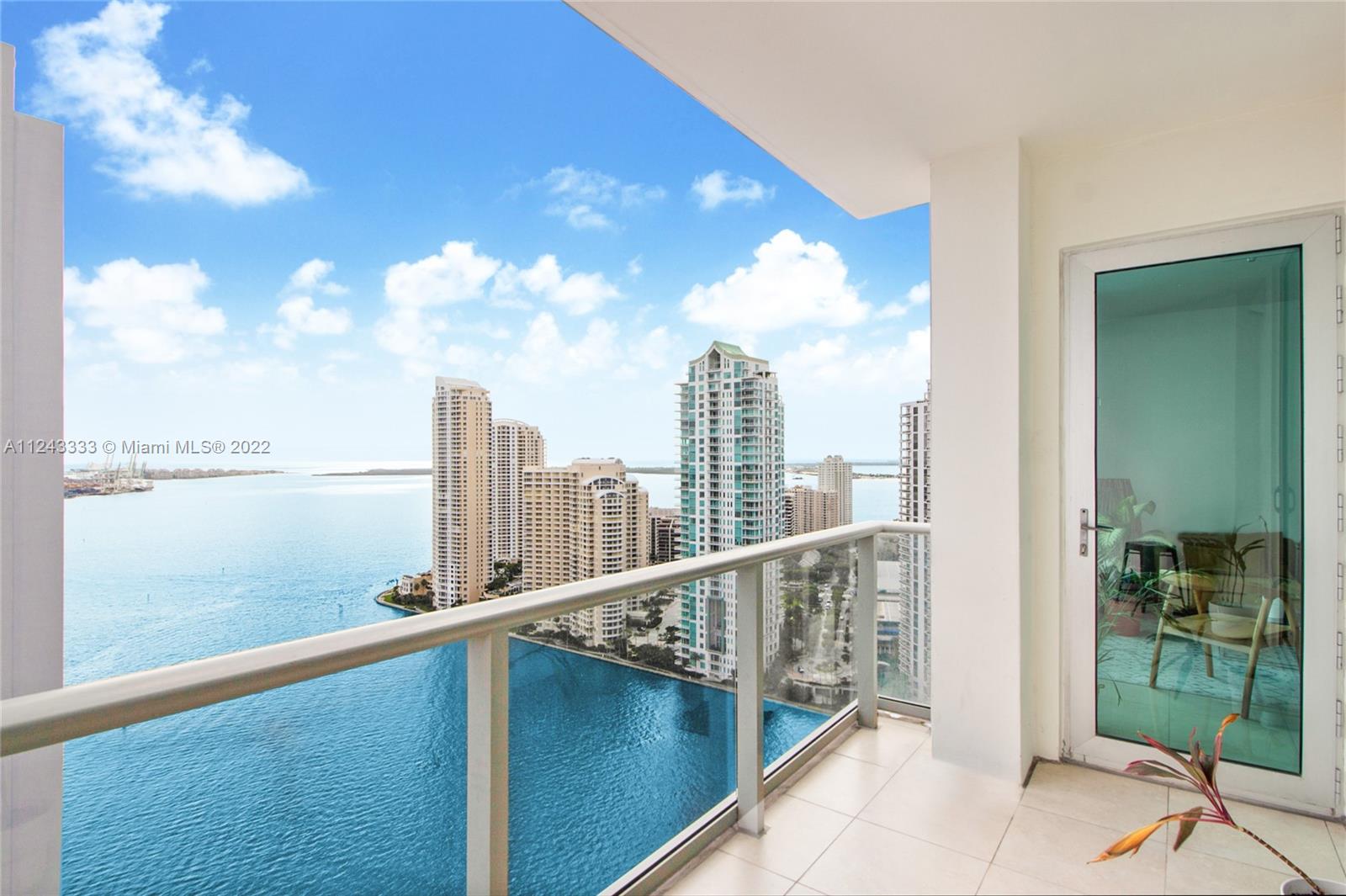 300 S Biscayne Blvd # 3214 Unit: T-3214
