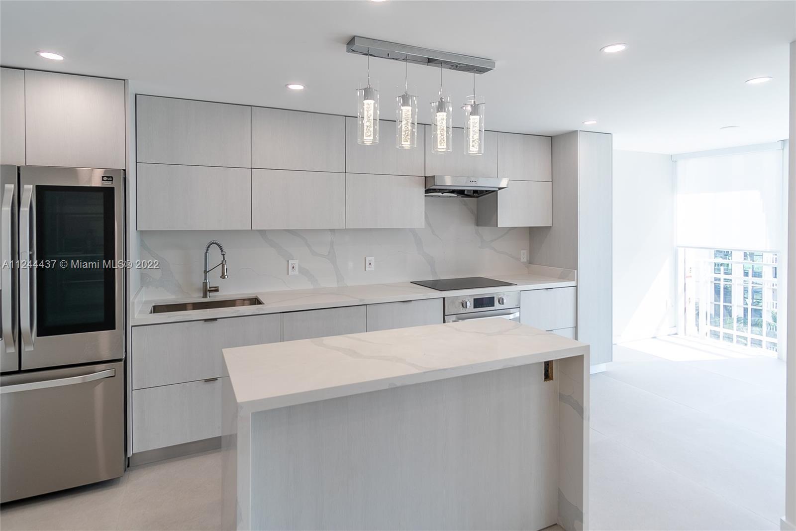 600 Grapetree Dr Unit: 9ES