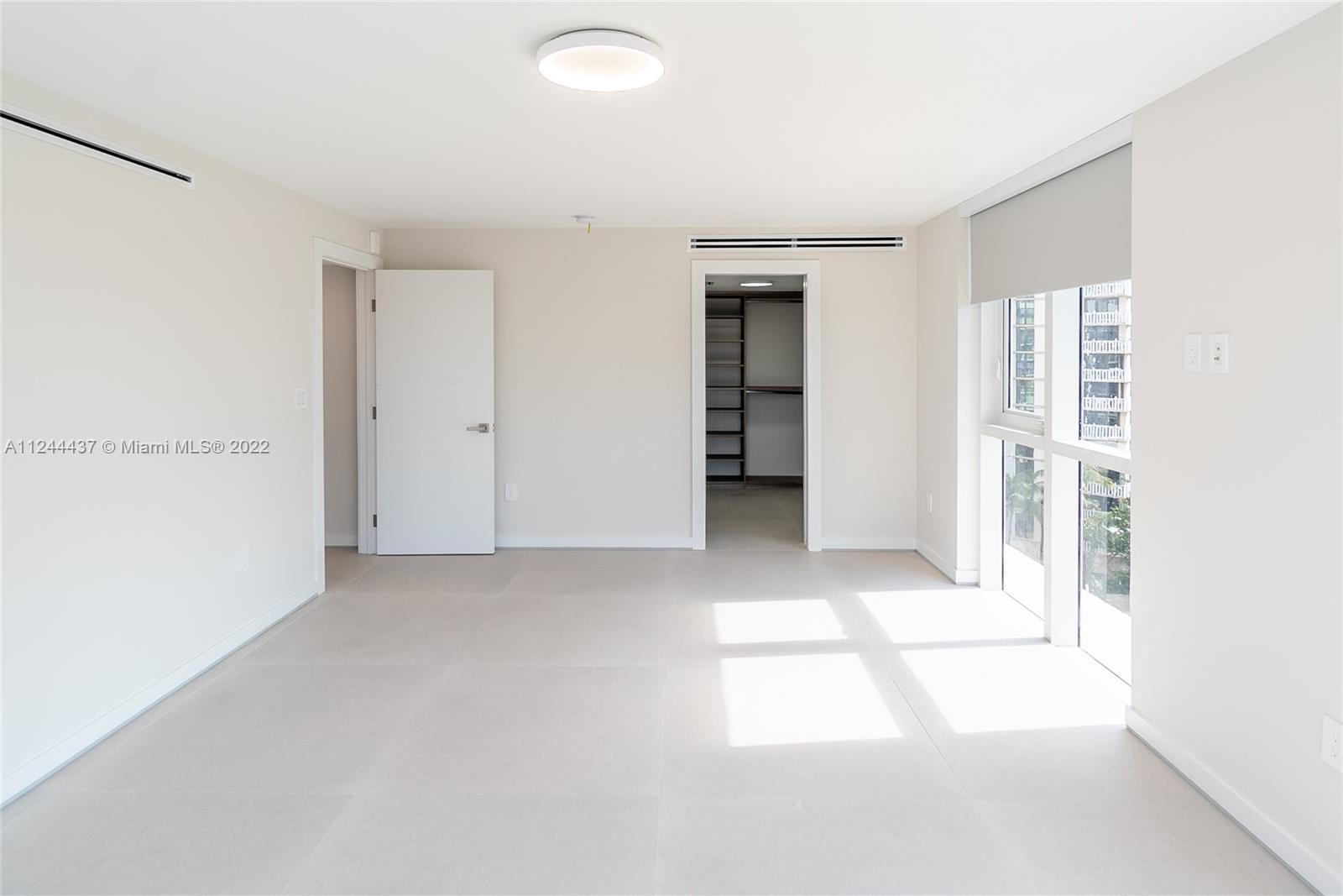 600 Grapetree Dr Unit: 9ES