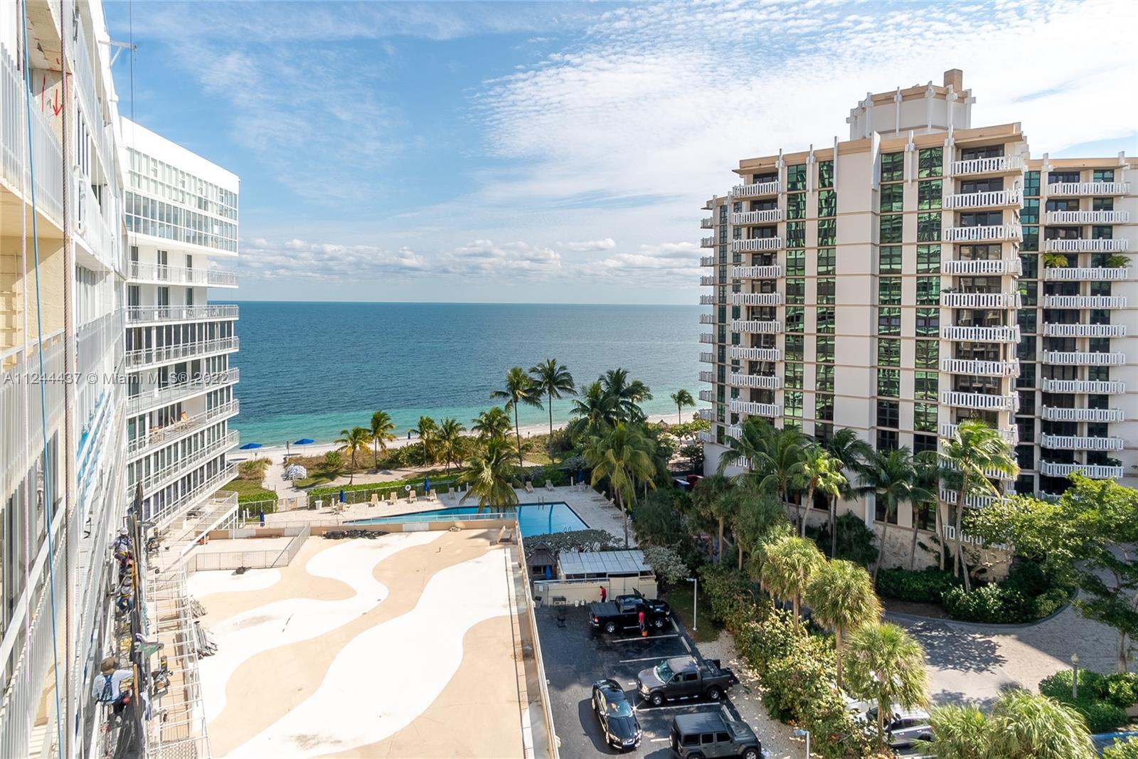 600 Grapetree Dr Unit: 9ES