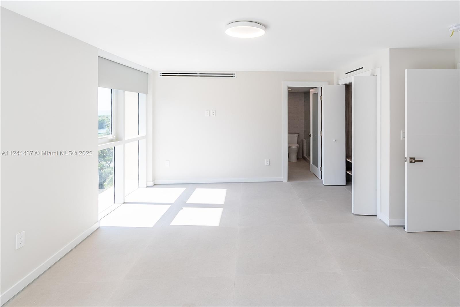 600 Grapetree Dr Unit: 9ES
