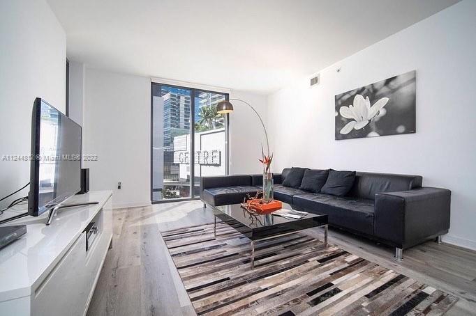 31 SE 6 STREET # 807
