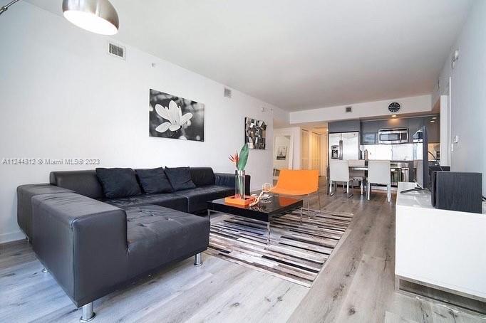 31 SE 6 STREET # 807