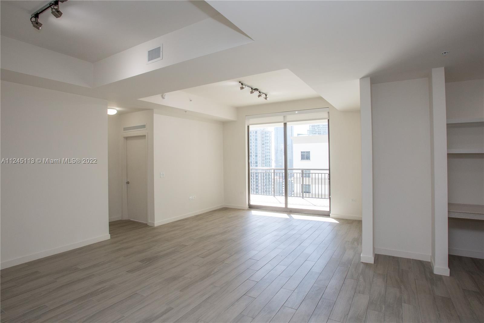 999 SW 1ST AVENUE Unit: UPH11