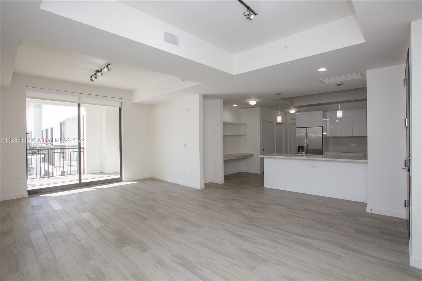 999 SW 1ST AVENUE Unit: UPH11