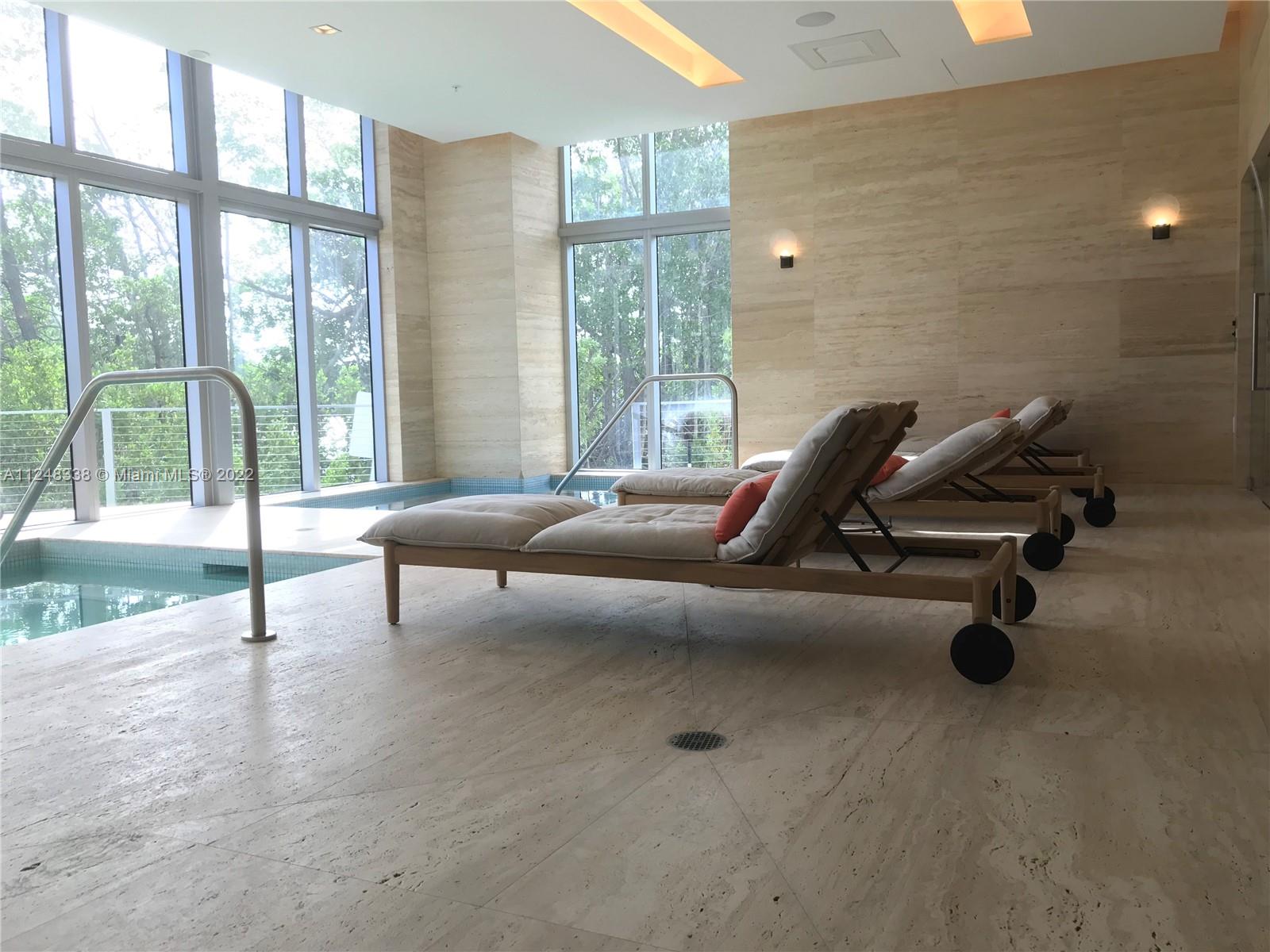 16385 Biscayne Blvd # 3006