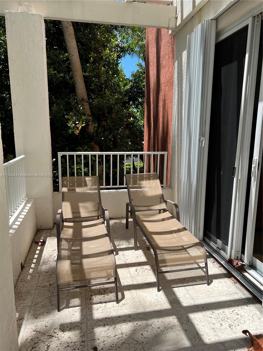 789 Crandon Blvd # 101