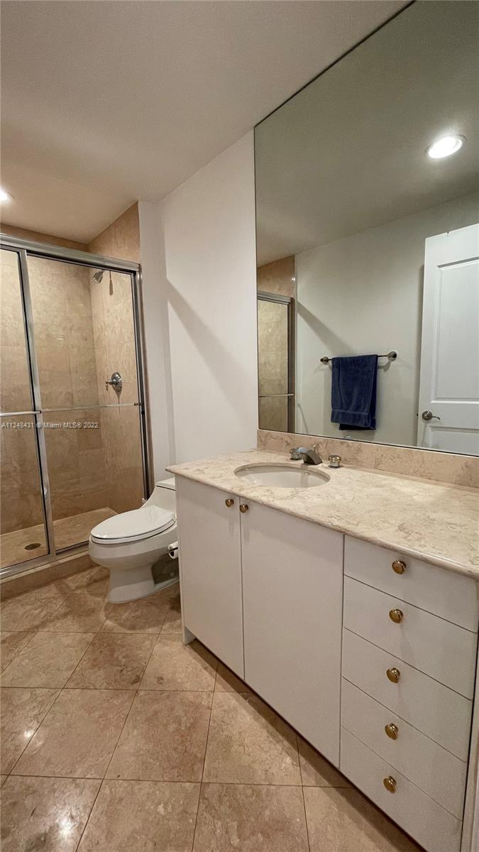 789 Crandon Blvd # 101