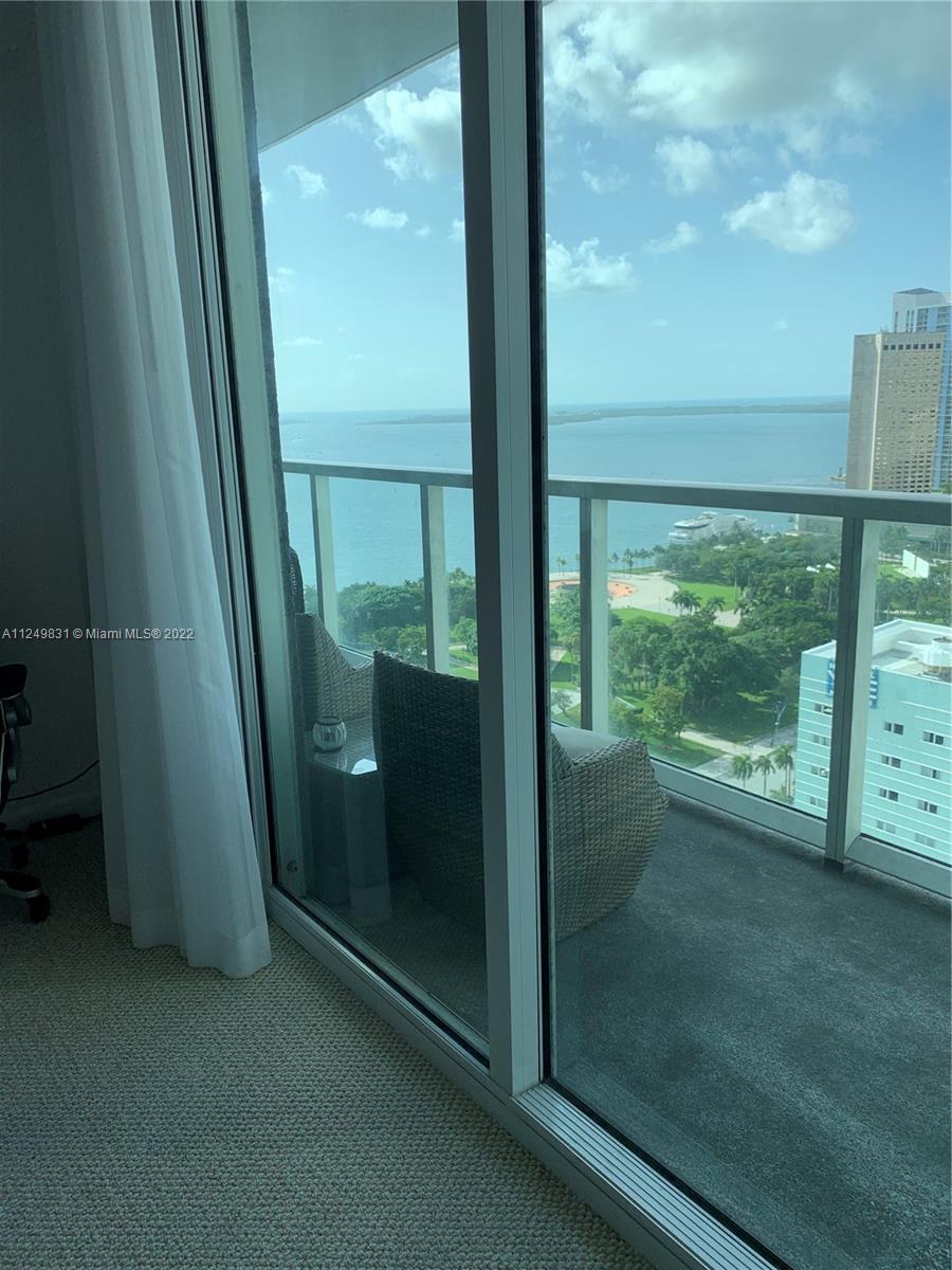 244 Biscayne Blvd # 2605