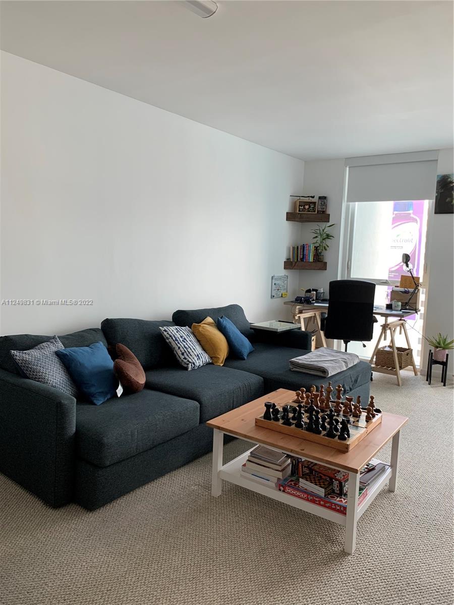 244 Biscayne Blvd # 2605