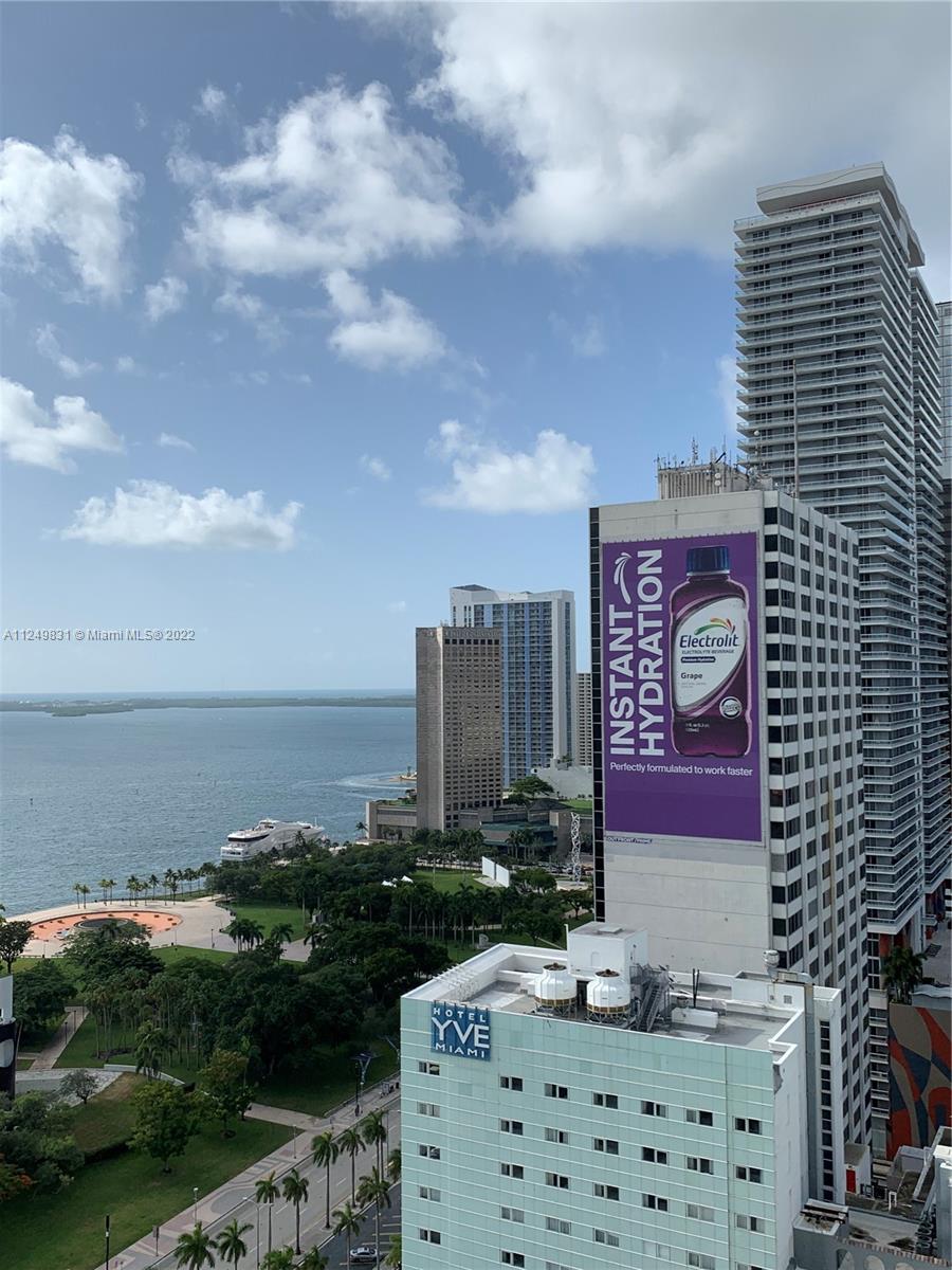 244 Biscayne Blvd # 2605