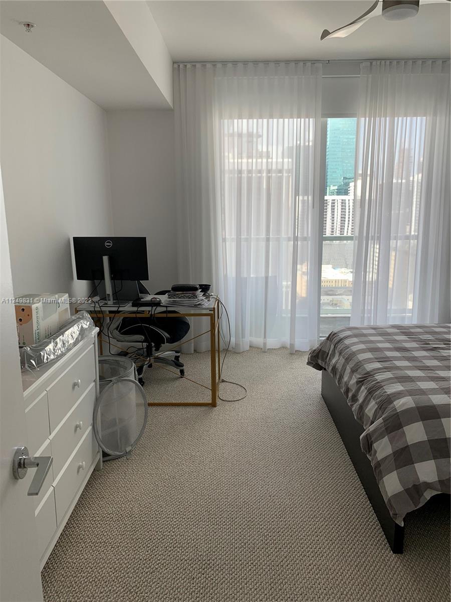 244 Biscayne Blvd # 2605