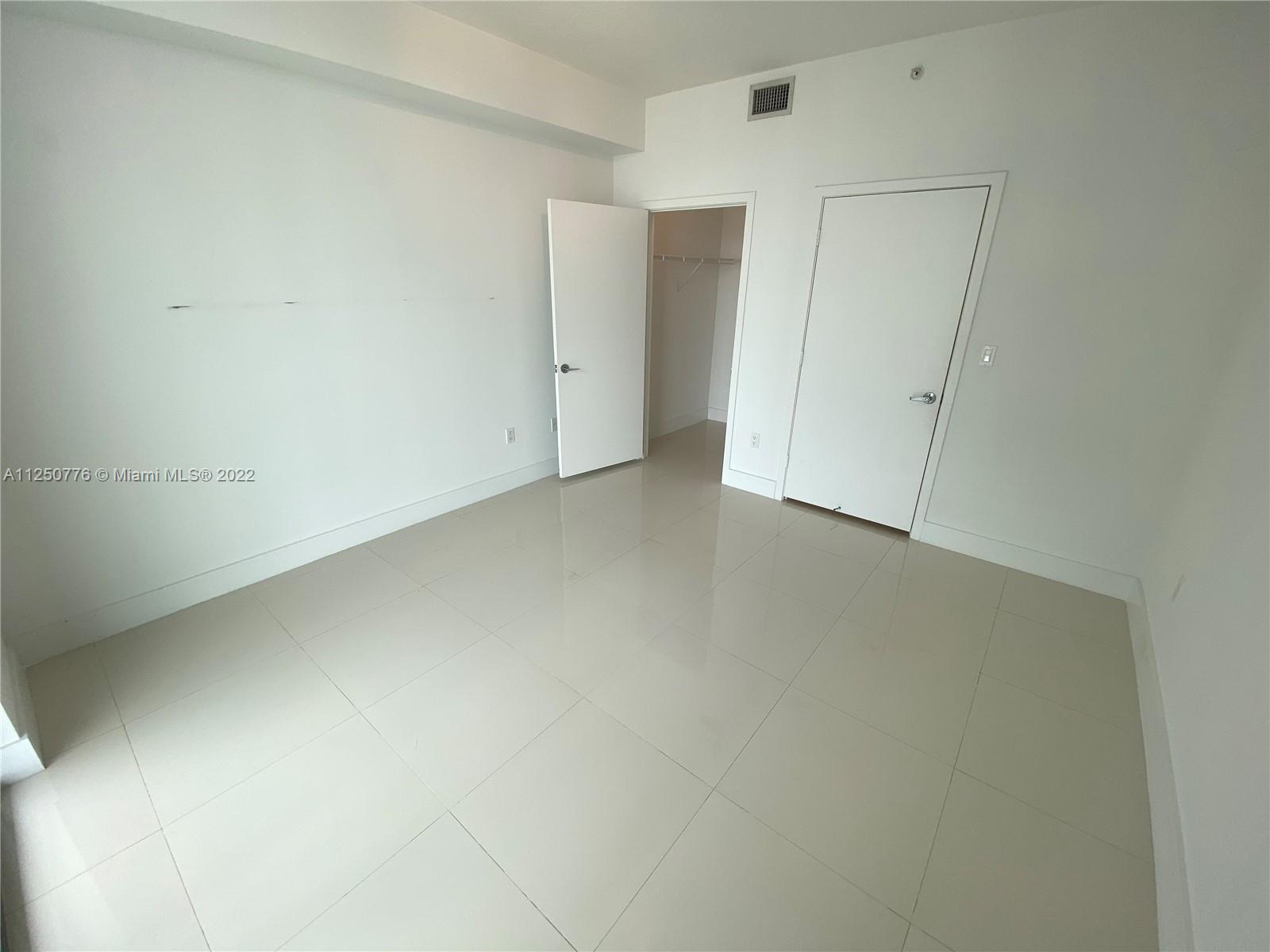 79 SW 12 ST Unit: 3810-S