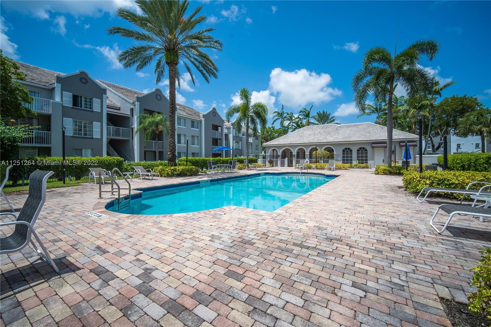 655 SW 111th Way # 208