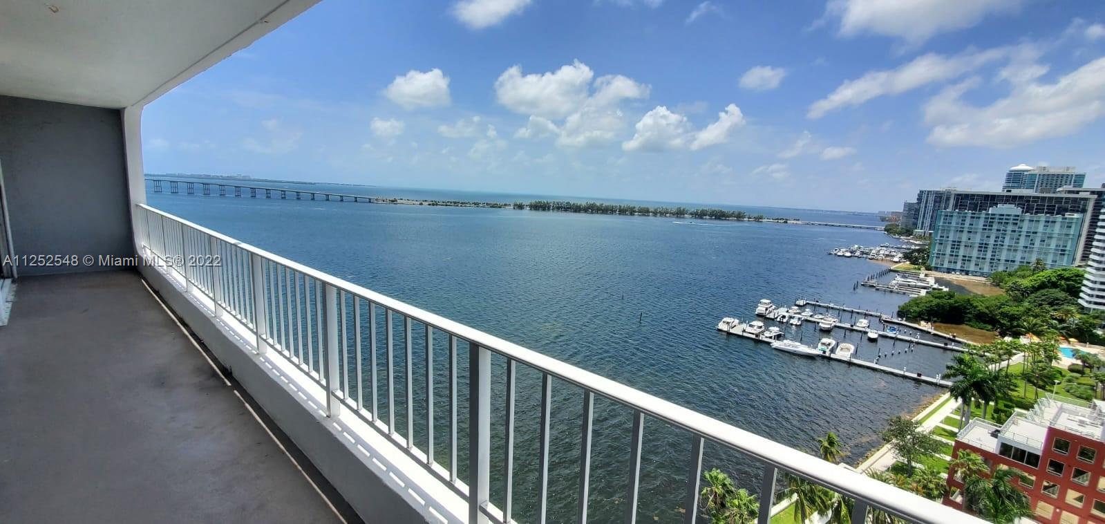 200 SE 15th Rd Unit: PHK