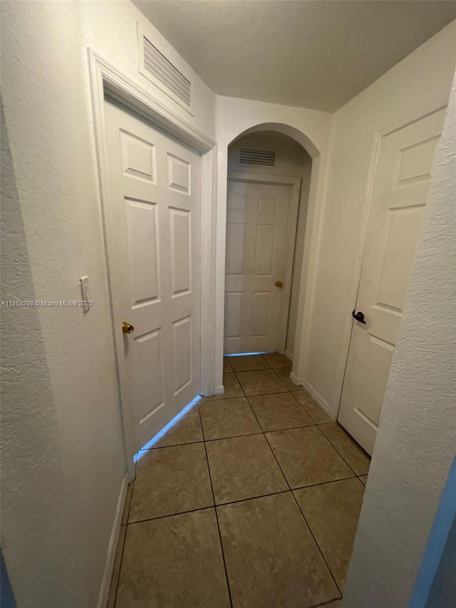 8900 NW 107 CT # 3 Unit: 108-3