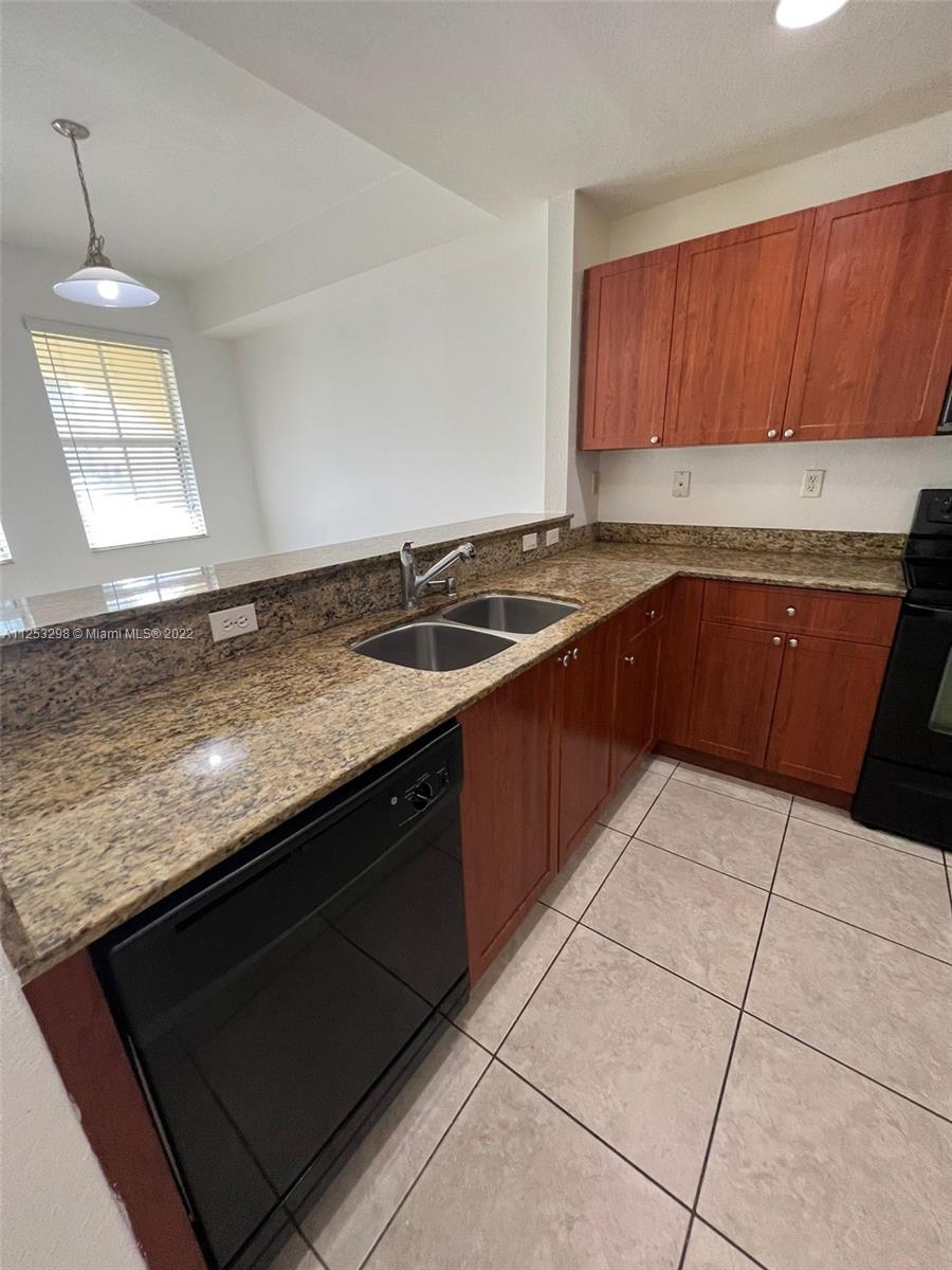 8900 NW 107 CT # 3 Unit: 108-3