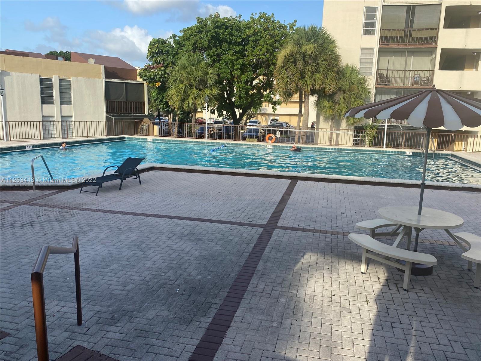 8860 Fontainebleau Blvd # 207
