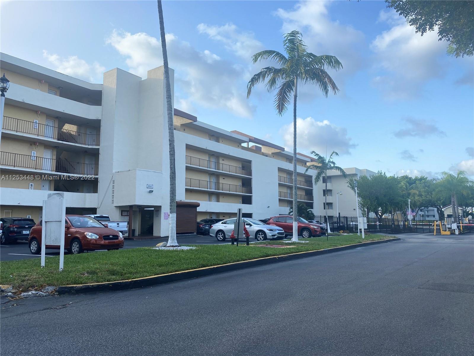 8860 Fontainebleau Blvd # 207