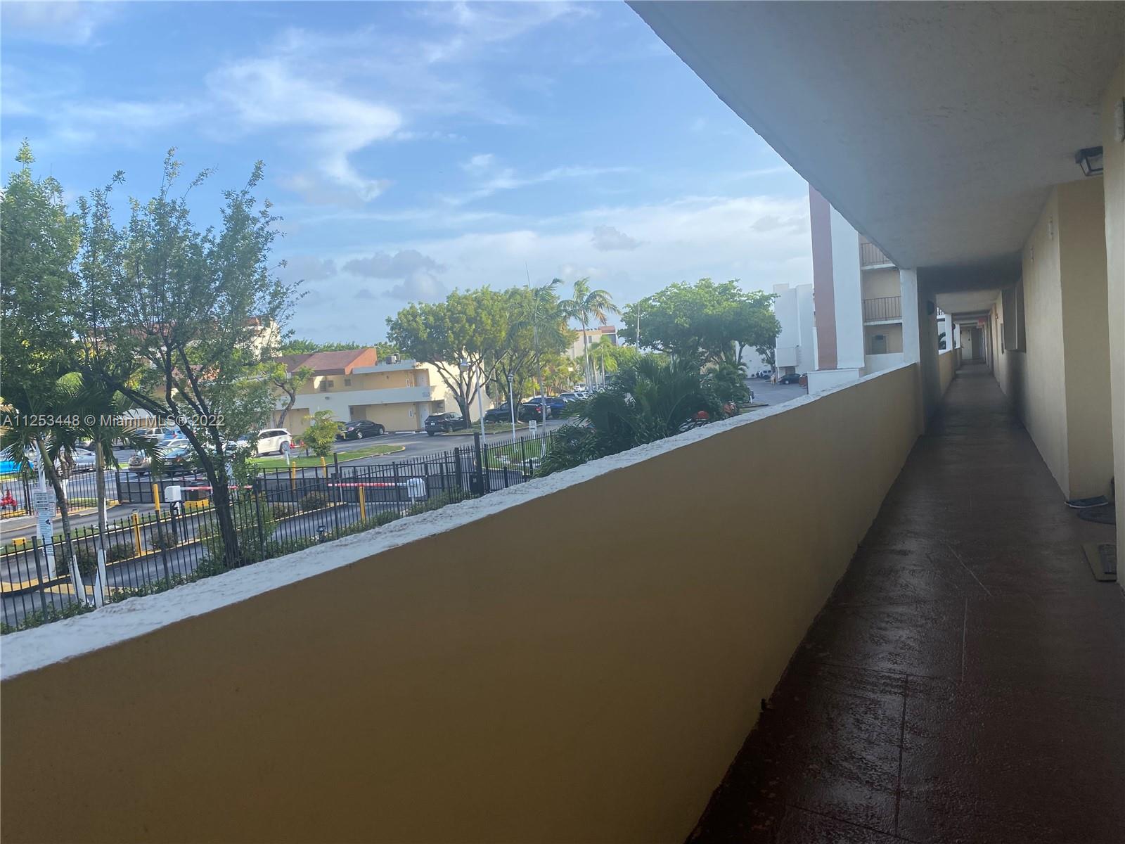 8860 Fontainebleau Blvd # 207