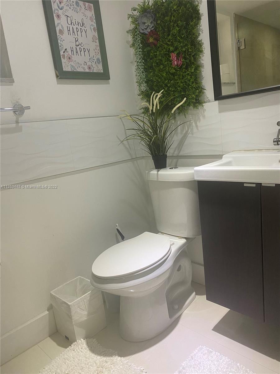 8860 Fontainebleau Blvd # 207