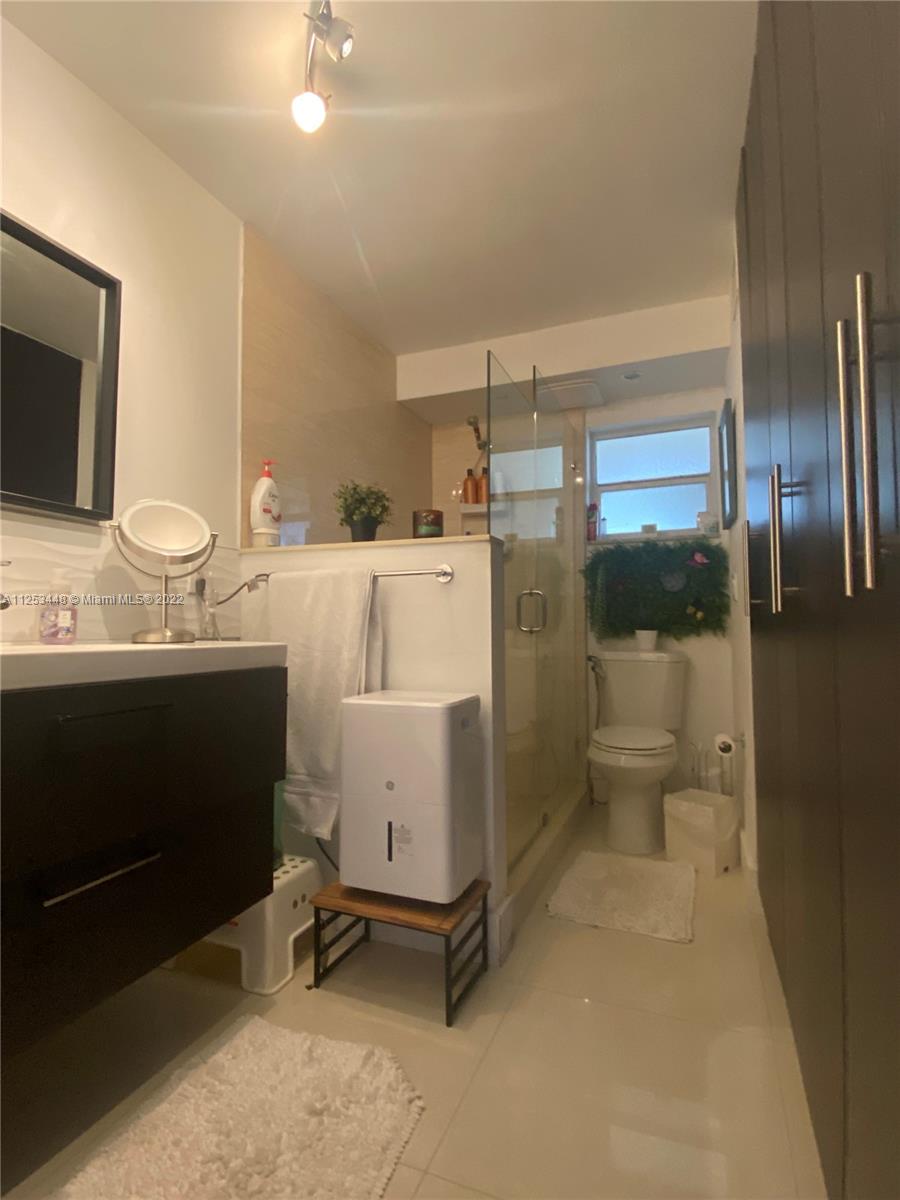 8860 Fontainebleau Blvd # 207