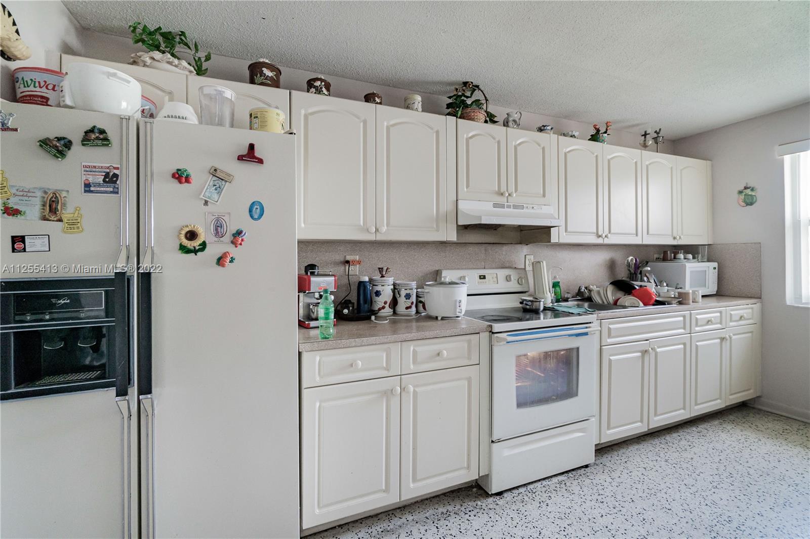 2250 SW 69th Ave