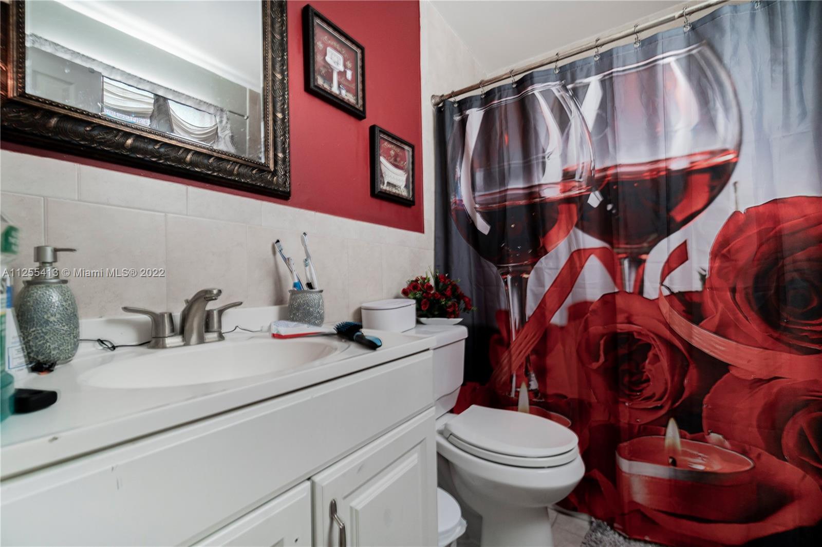 2250 SW 69th Ave