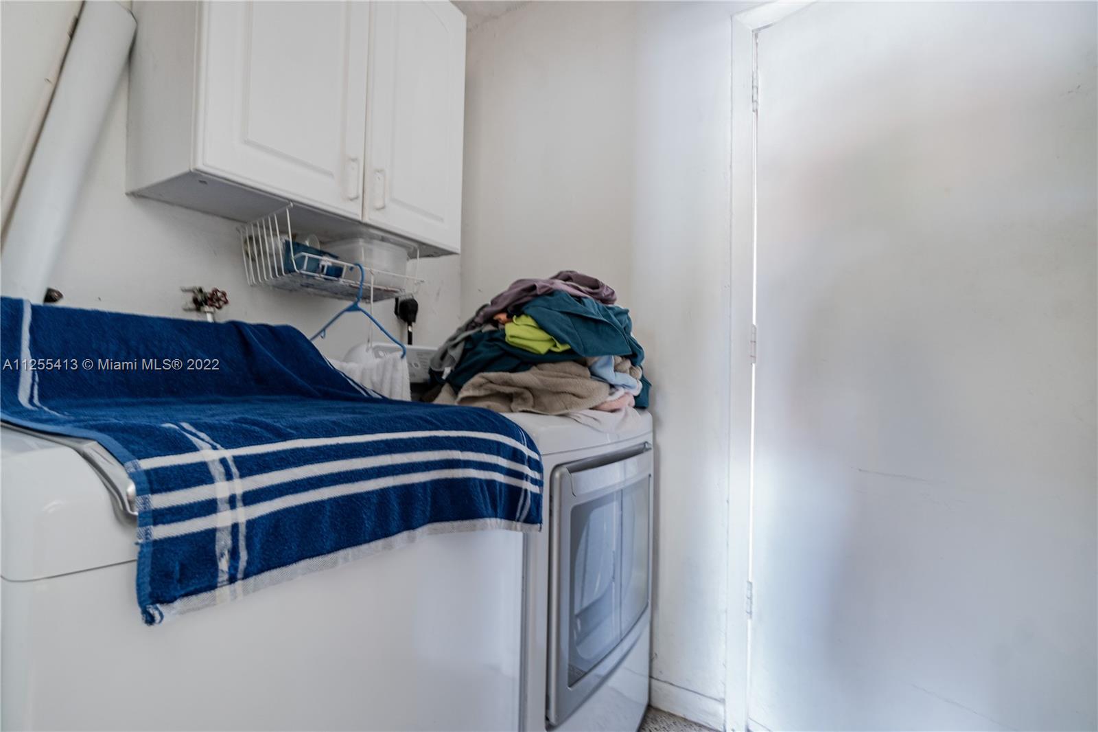2250 SW 69th Ave