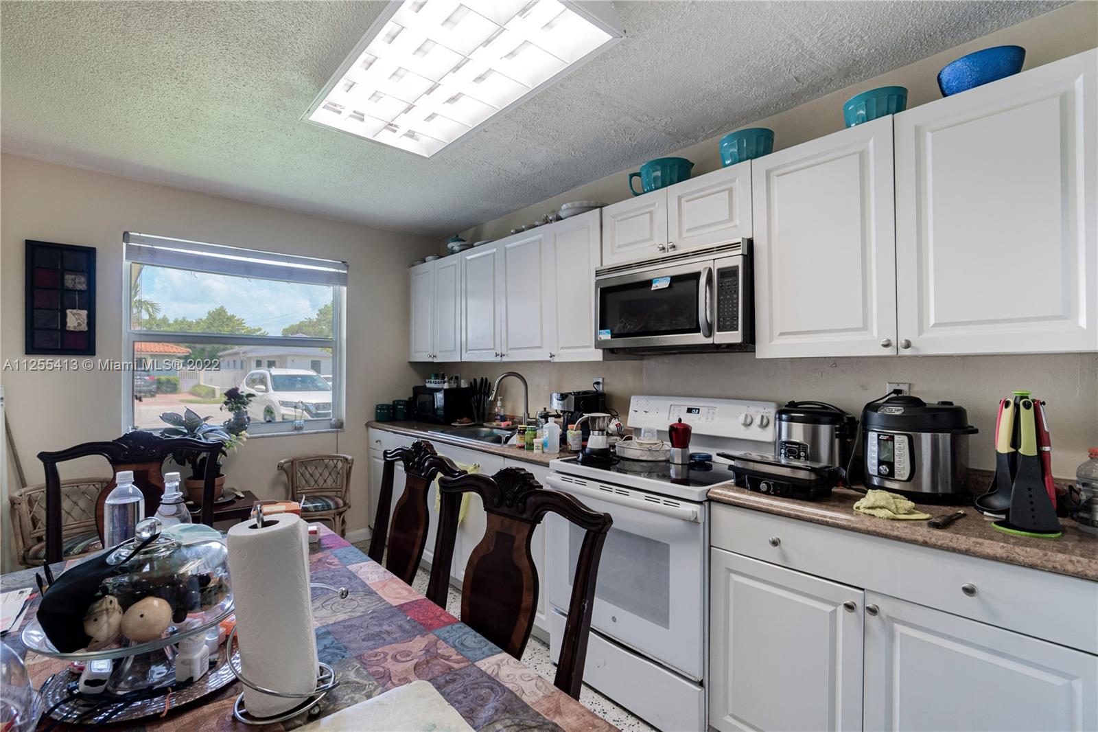 2250 SW 69th Ave
