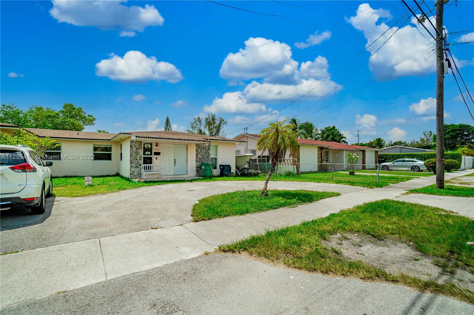 2250 SW 69th Ave