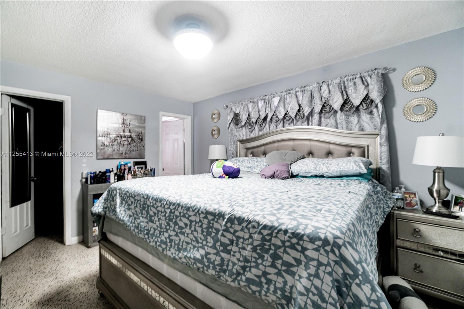2250 SW 69th Ave