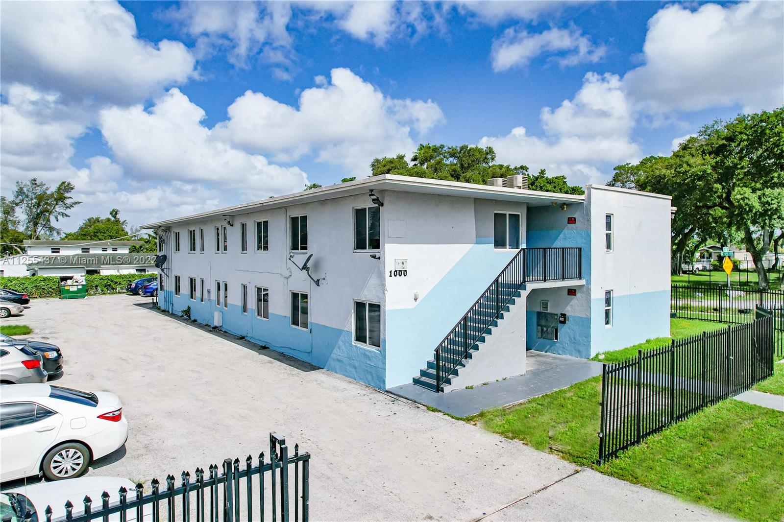 1000 NW 95th Ter