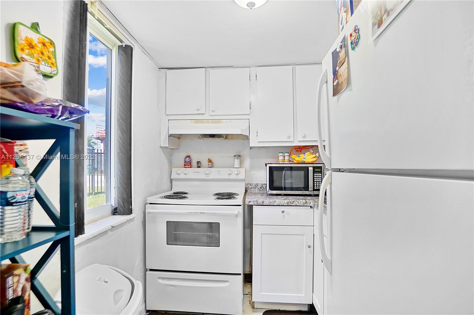 1000 NW 95th Ter