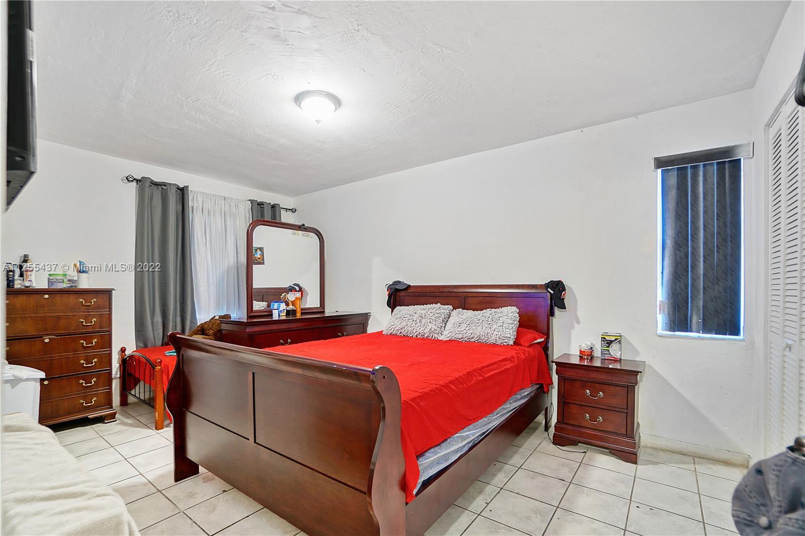 1000 NW 95th Ter