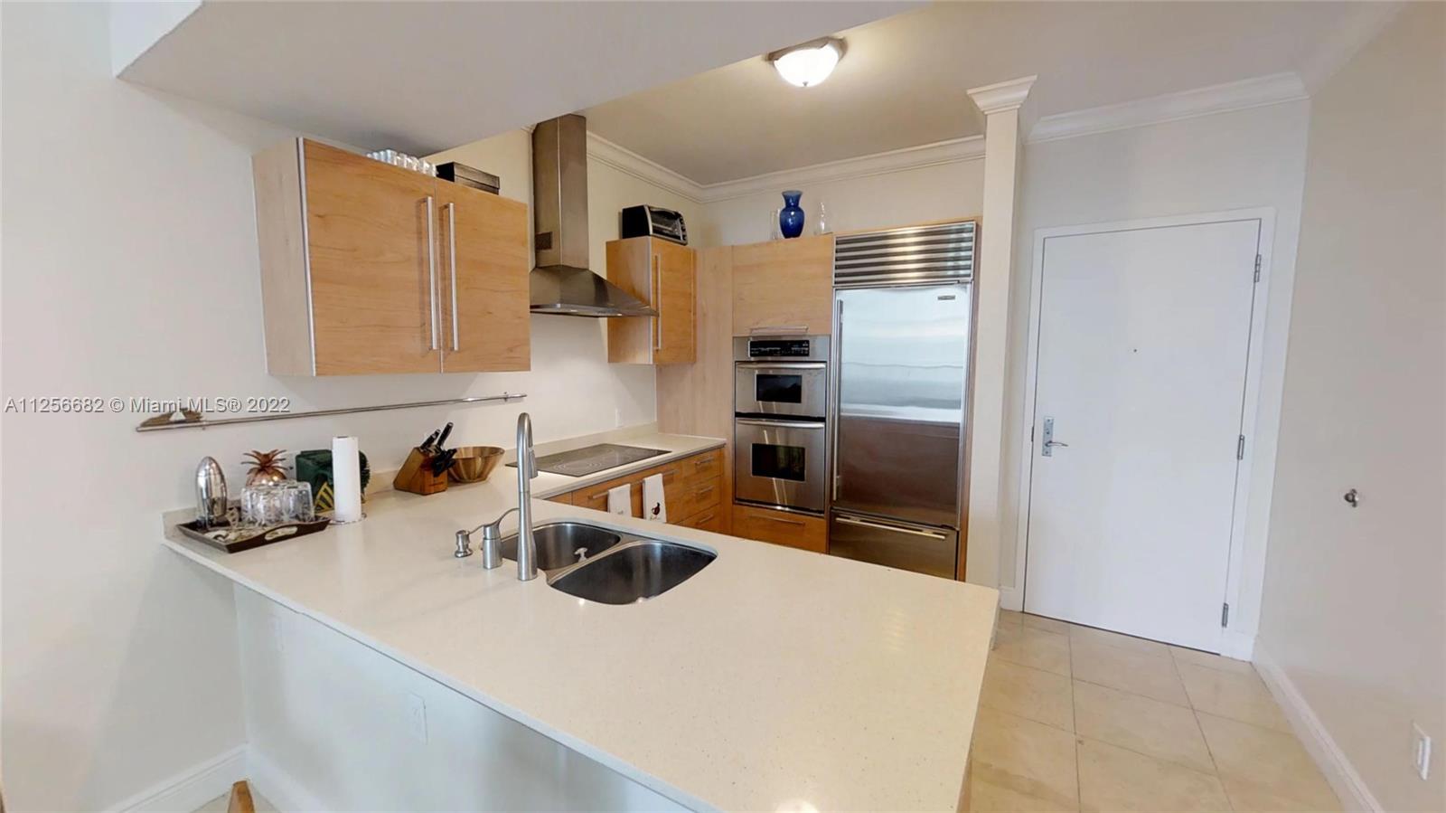 218 SE 14th St # 1106