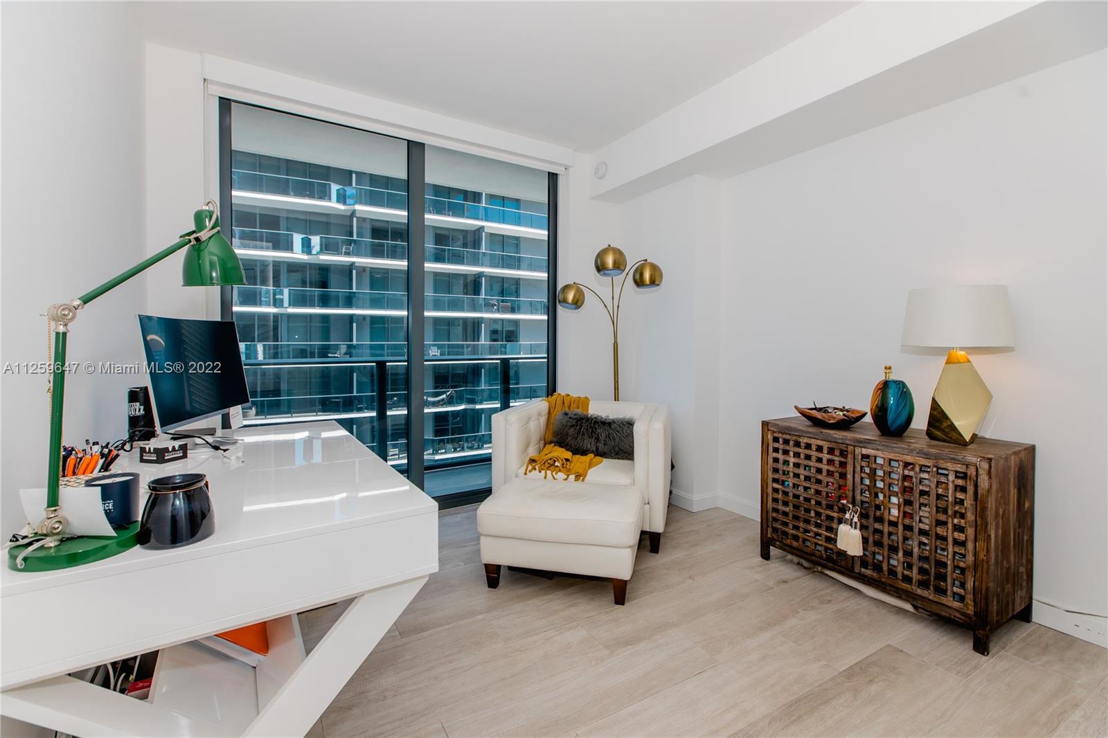 55 SW 9th St # 2501