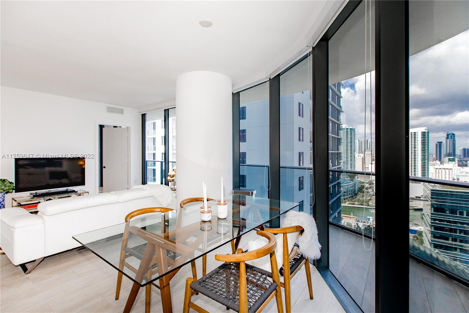 55 SW 9th St # 2501