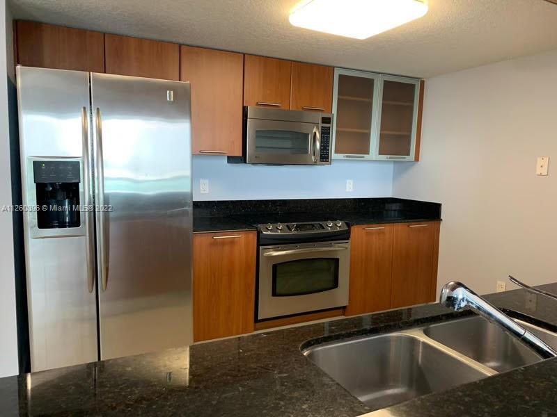 1800 N Bayshore Dr # 3502
