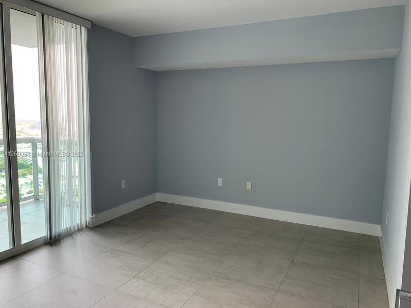 1800 N Bayshore Dr # 3502