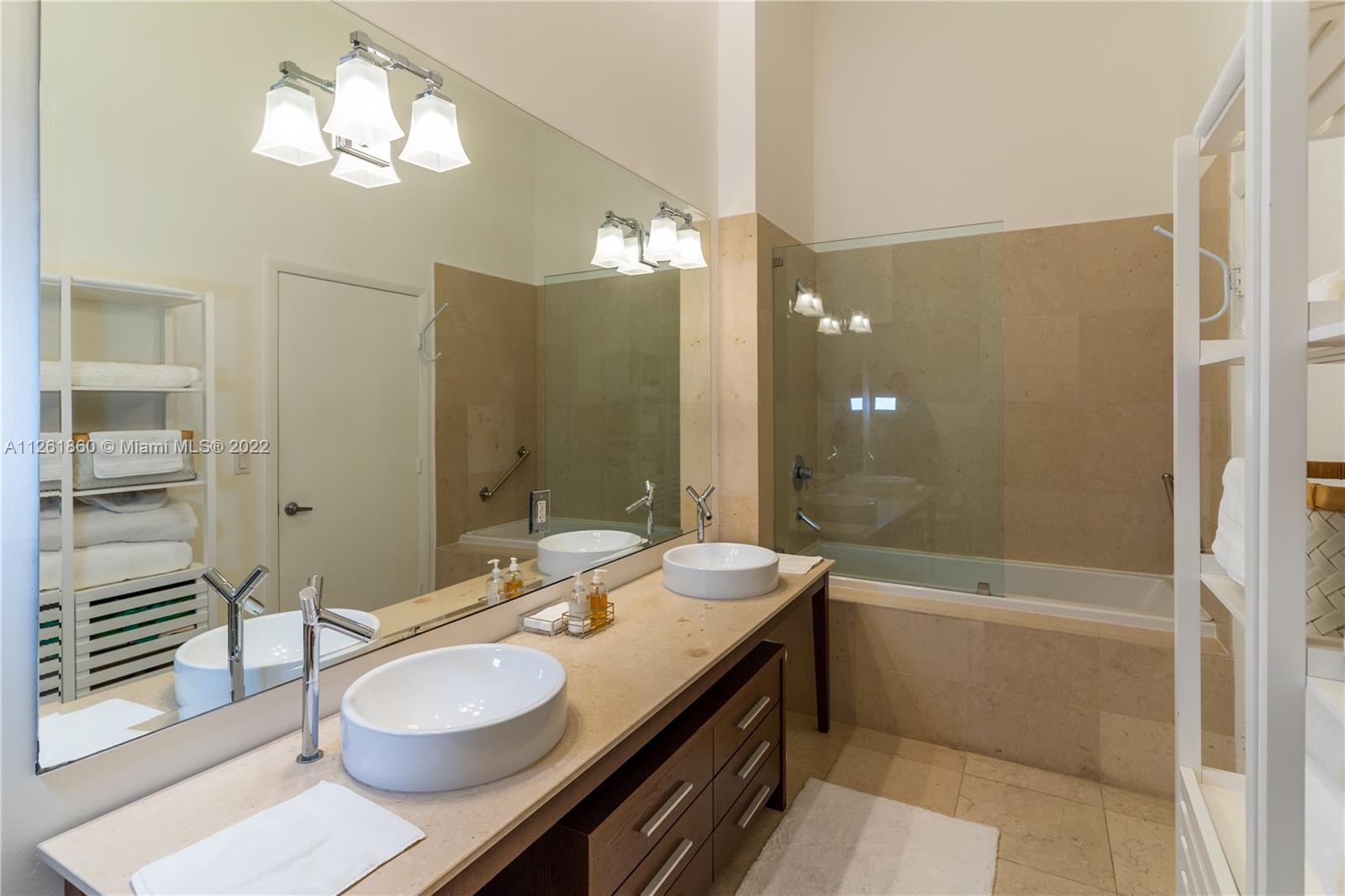 495 Brickell Ave # 1507